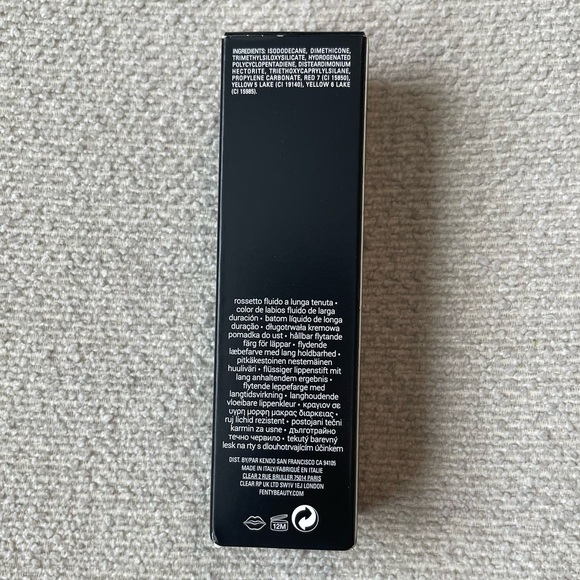 Fenty Beauty by Rihanna STUNNA LIP PAINT in Uncensored - Picture 11 of 13